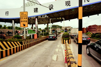 010.jpg